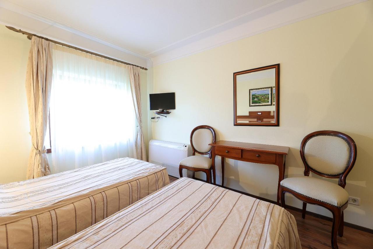 B & B Casa Rustica Dva Baladura Rooms Kanfanar Exterior foto